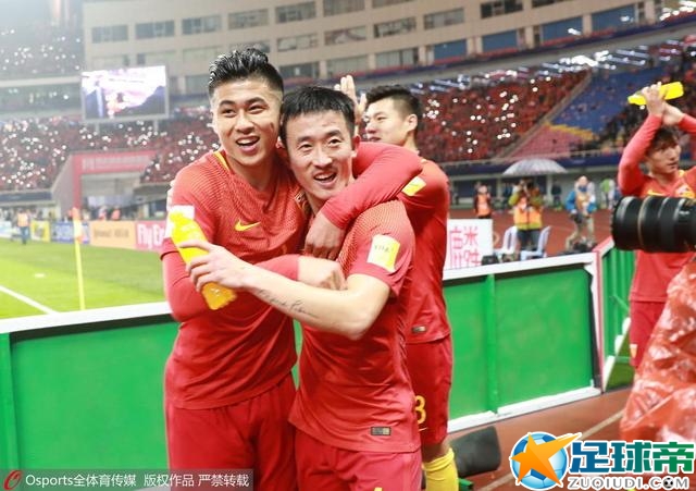 诺丁汉森林官方：阿沃尼伊腹股沟受伤 将缺席几个月诺丁汉森林官方消息，球队前锋阿沃尼伊在代表尼日利亚国家队比赛时受伤，将伤缺一段时间。
